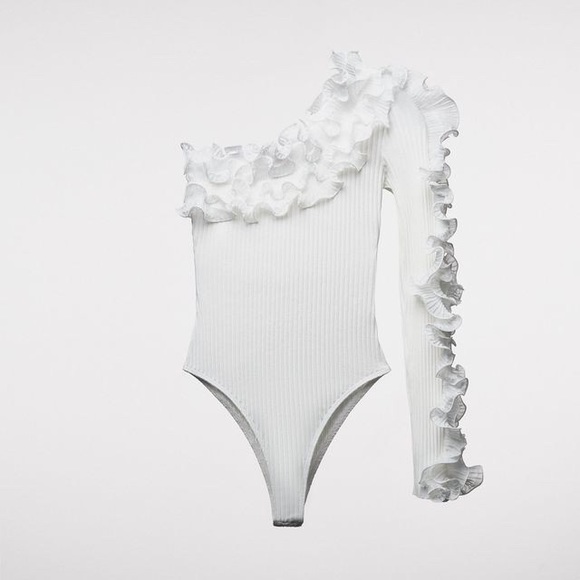 Zara oyster white ruffled asymmetrical bodysuit NWT - Picture 1 of 8